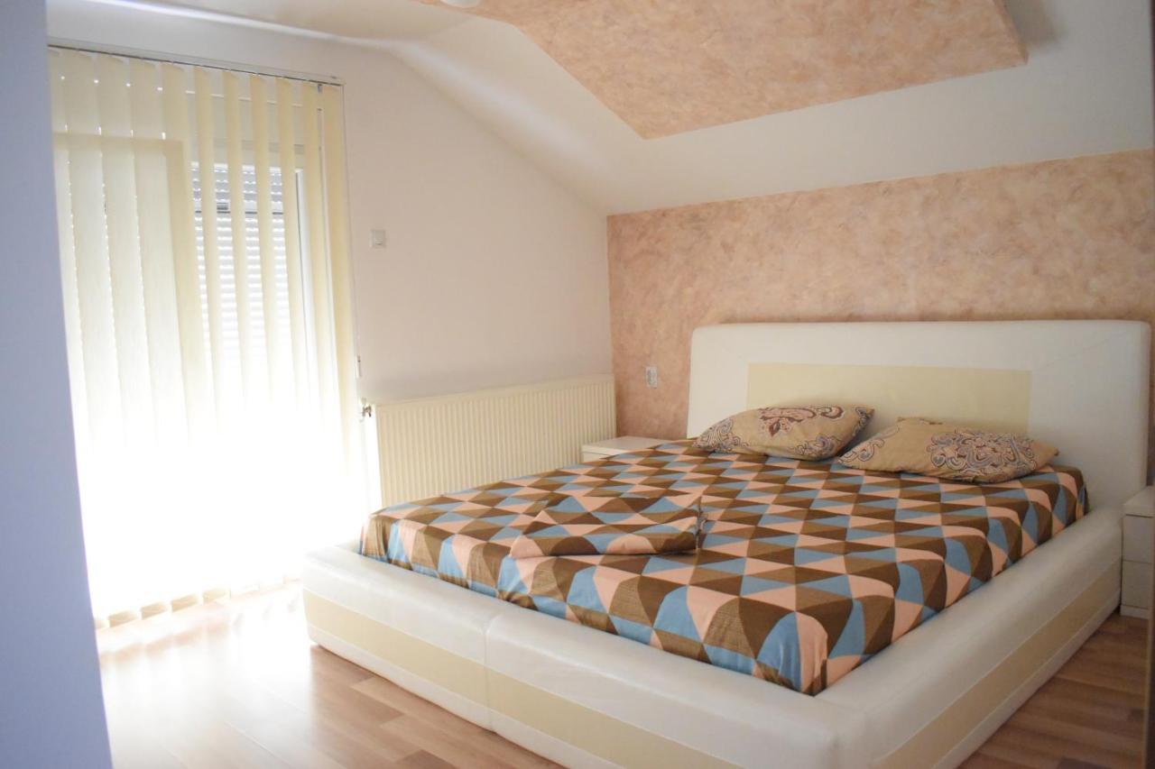 Apartments Holiday Βράνιε Εξωτερικό φωτογραφία