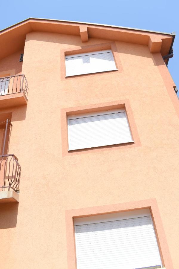 Apartments Holiday Βράνιε Εξωτερικό φωτογραφία