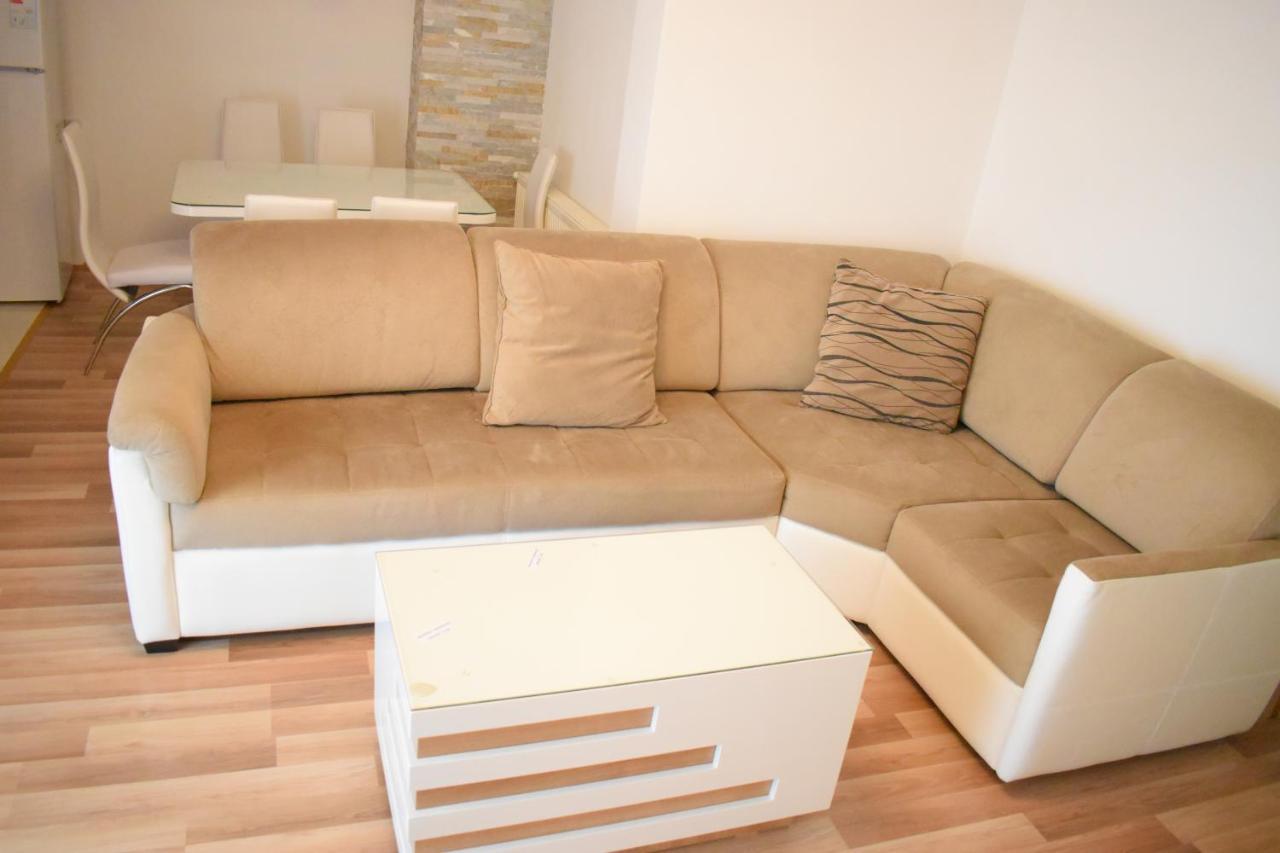 Apartments Holiday Βράνιε Εξωτερικό φωτογραφία