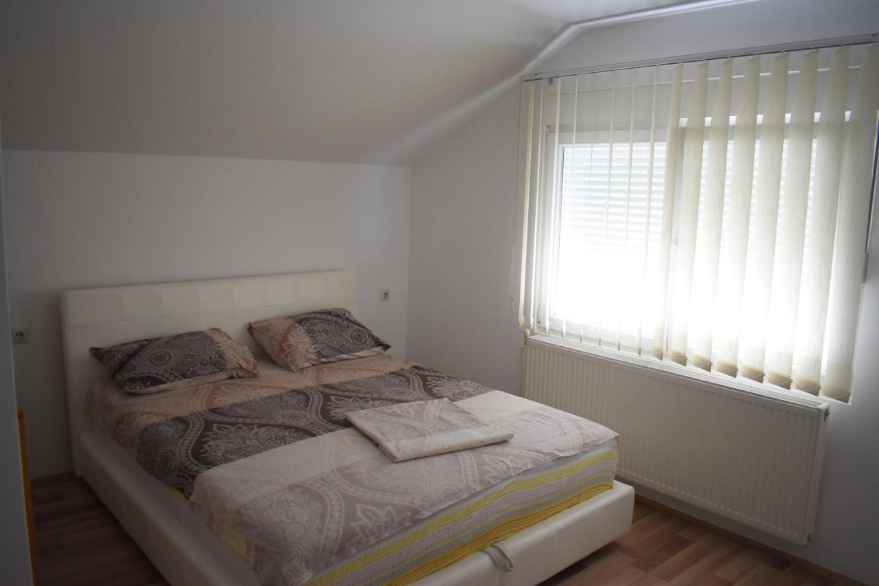 Apartments Holiday Βράνιε Εξωτερικό φωτογραφία