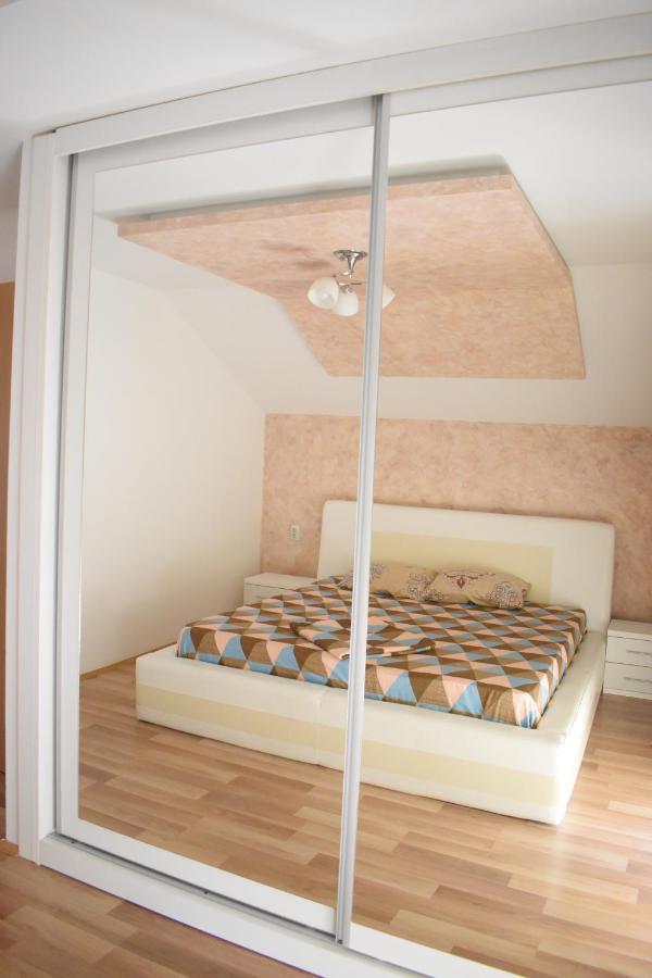 Apartments Holiday Βράνιε Εξωτερικό φωτογραφία
