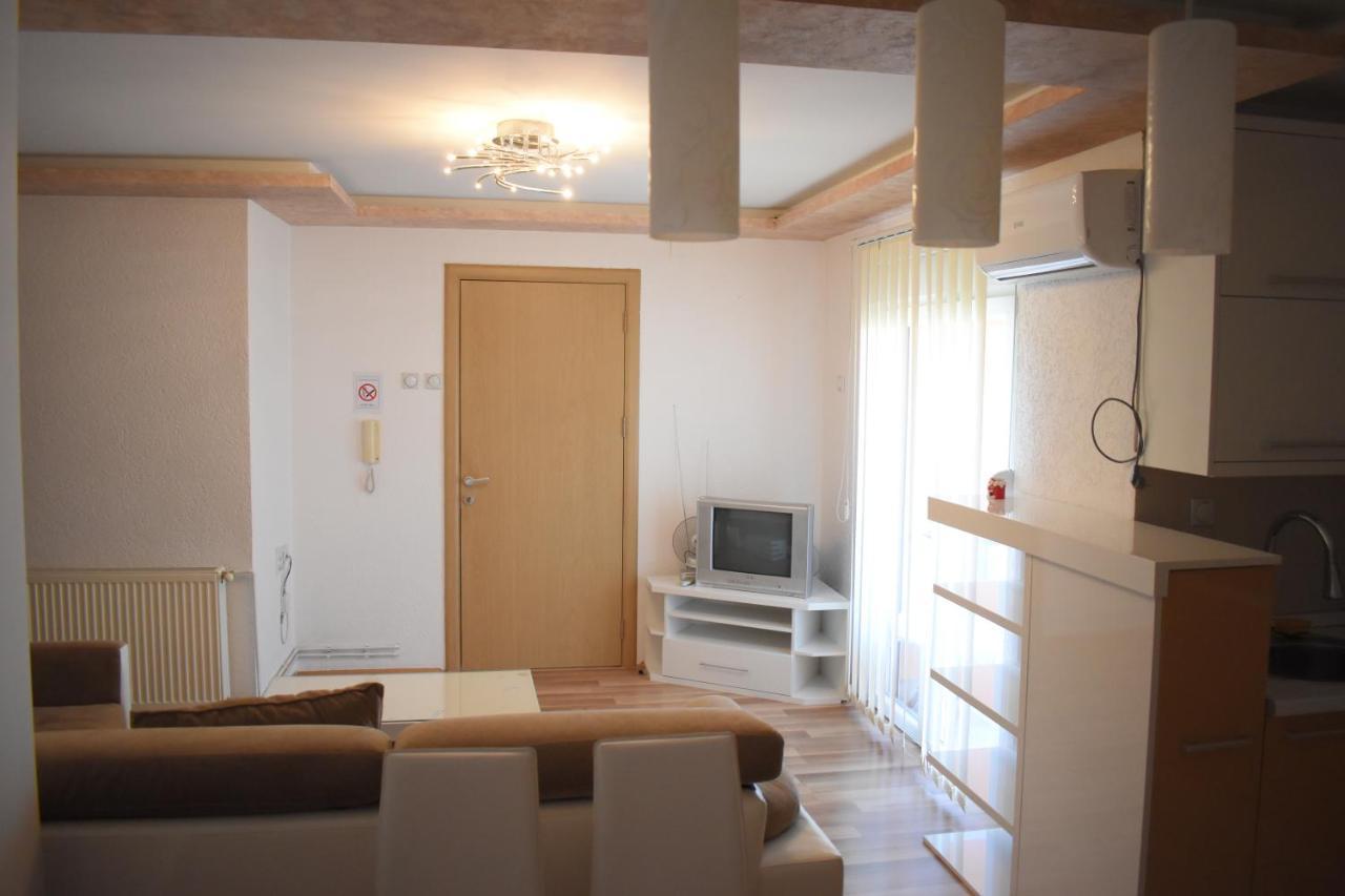 Apartments Holiday Βράνιε Εξωτερικό φωτογραφία